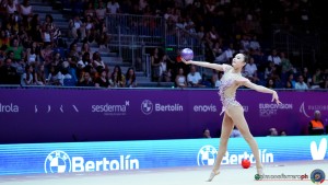 aa q kita mirano jpn ph simone ferraro sfa08644 copia